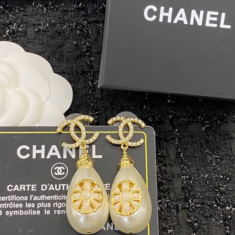 Ch**el earrings